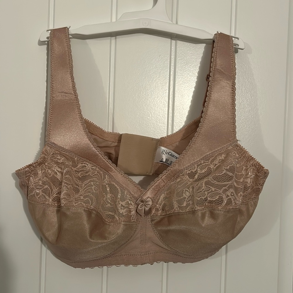 Glamorise Nude Lace Full Coverage Support Bra